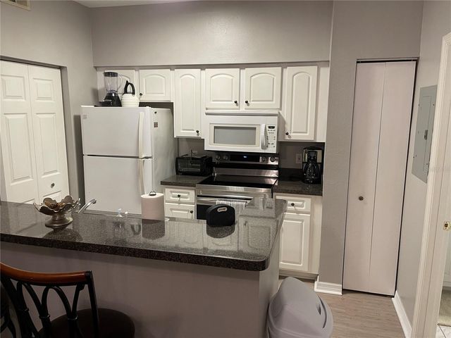 10764 70TH AVENUE 2207, Seminole, FL 33772