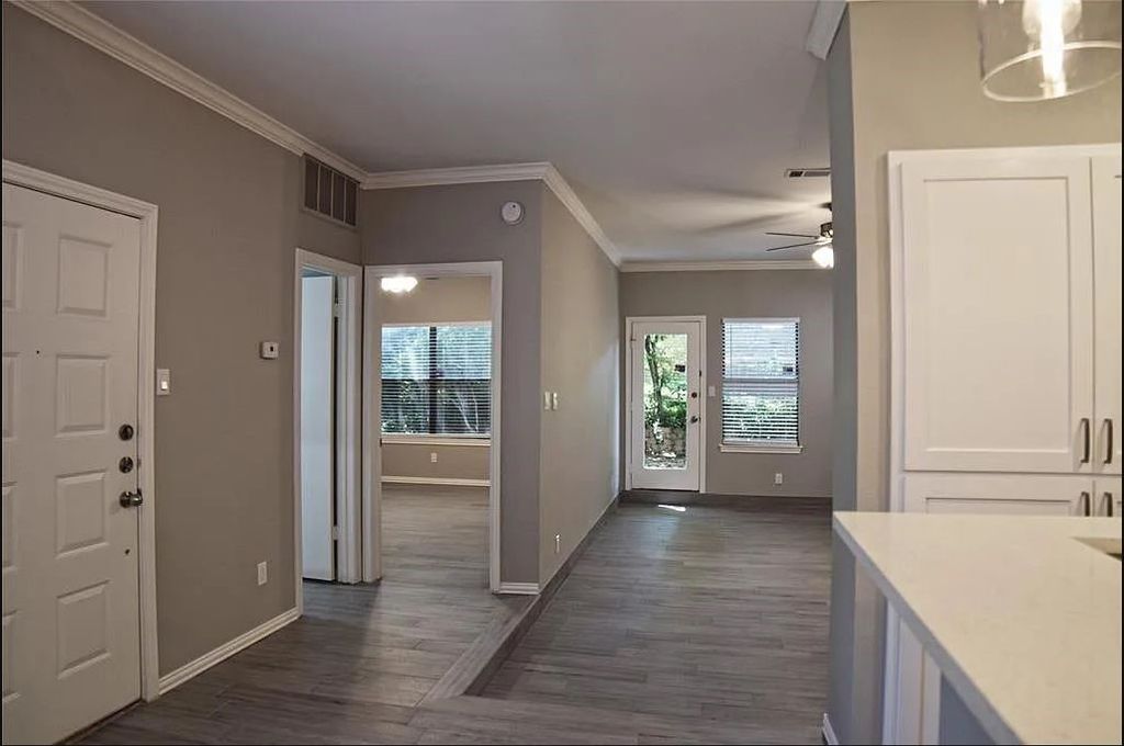 7340 Skillman Street 101, Dallas, TX 75231