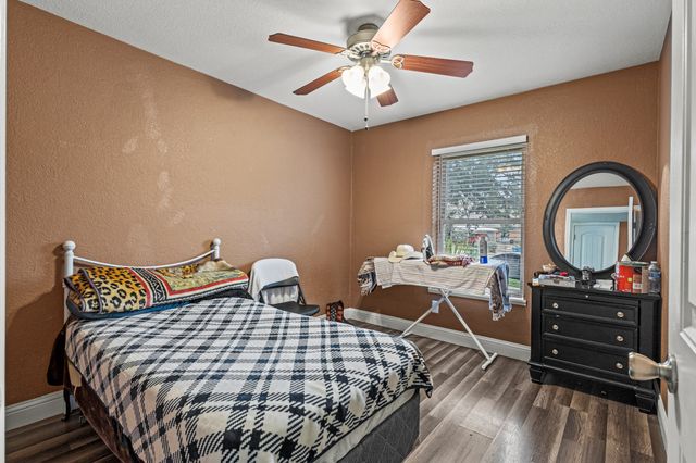 126 Lynnwood Place, Lewisville, TX 75067