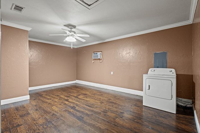 126 Lynnwood Place, Lewisville, TX 75067