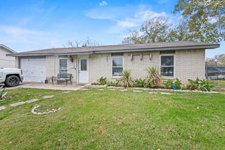 126 Lynnwood Place, Lewisville, TX 75067