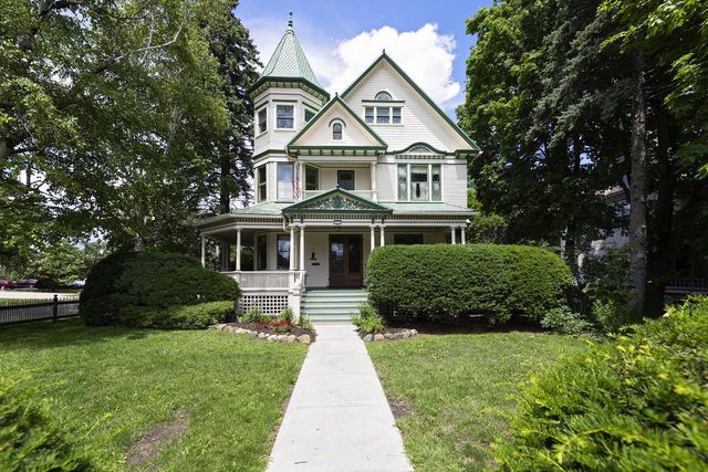622 W Main STREET, Whitewater, WI 53190