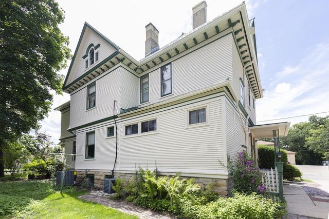 622 W Main STREET, Whitewater, WI 53190