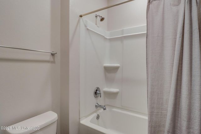 8456 Rock Glen Road, Biloxi, MS 39532