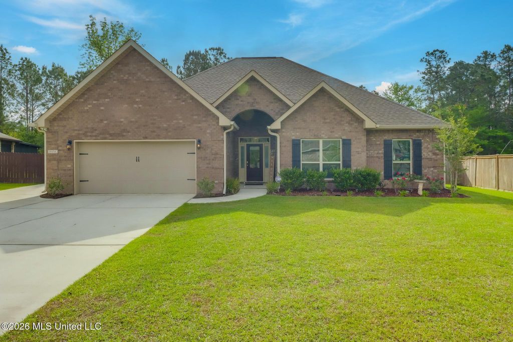8456 Rock Glen Road, Biloxi, MS 39532