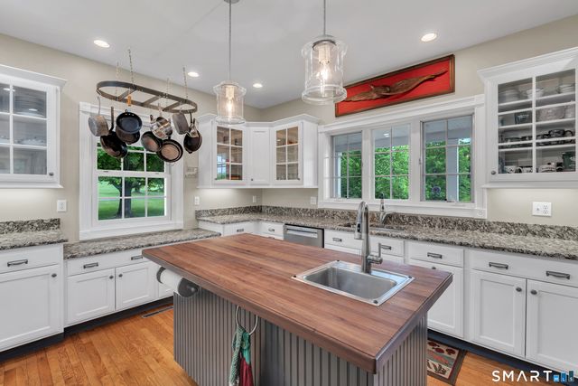 270 Peach Orchard Road, Southbury, CT 06488