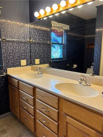 203 State Highway 28 S, Franklin, NY 13820