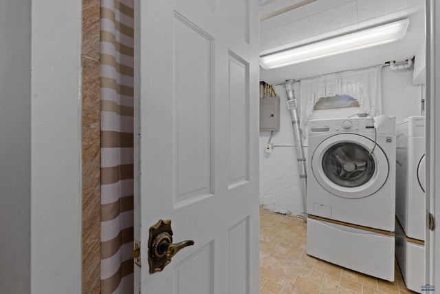 619 ST ANDREW, Rapid City, SD 57701