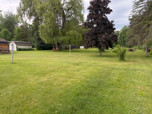 272 S 5 Mile Road, Homer Twp, MI 48640