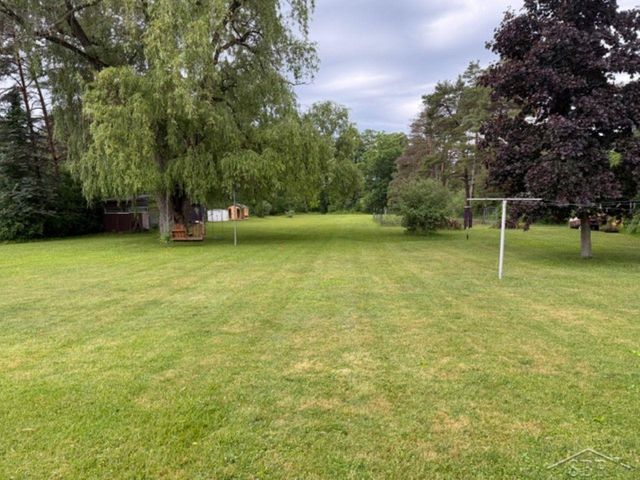 272 S 5 Mile Road, Homer Twp, MI 48640