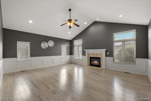17542 Goldeneye Drive, Clinton Charter Township, MI 48038