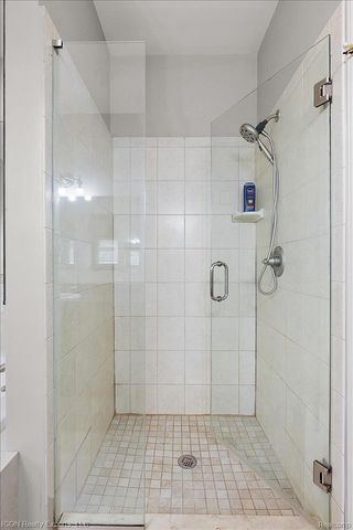 17542 Goldeneye Drive, Clinton Charter Township, MI 48038