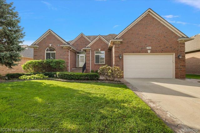17542 Goldeneye Drive, Clinton Charter Township, MI 48038