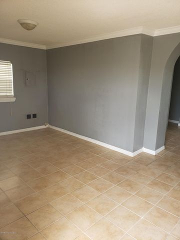 1011 S Hopkins Avenue B, Titusville, FL 32780