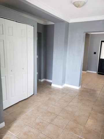 1011 S Hopkins Avenue B, Titusville, FL 32780