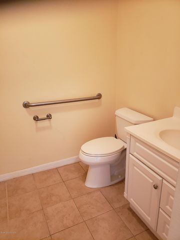 1011 S Hopkins Avenue B, Titusville, FL 32780