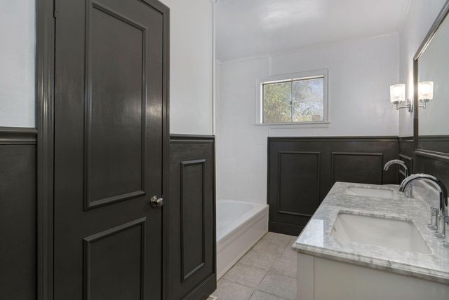 2036 N Johnston Avenue, Springfield, MO 65803