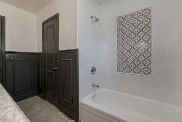 2036 N Johnston Avenue, Springfield, MO 65803