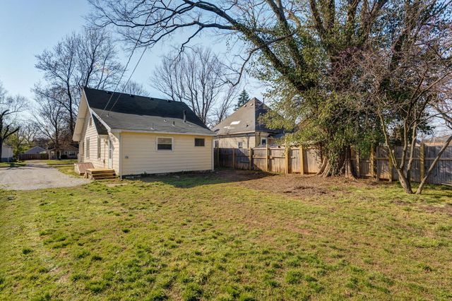 2036 N Johnston Avenue, Springfield, MO 65803