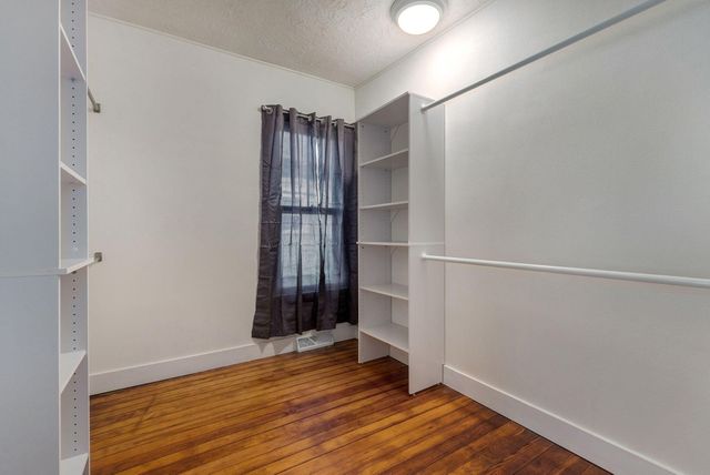 2036 N Johnston Avenue, Springfield, MO 65803