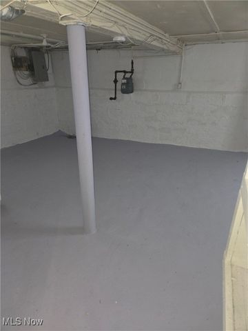 10002 Parkview Avenue, Garfield Heights, OH 44125