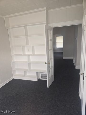 10002 Parkview Avenue, Garfield Heights, OH 44125