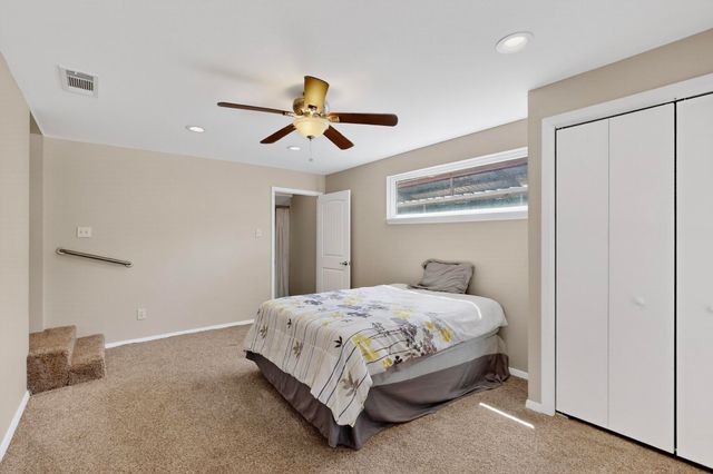 2895 Honey Bee Lane, Wills Point, TX 75169