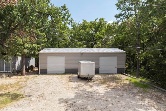 2895 Honey Bee Lane, Wills Point, TX 75169