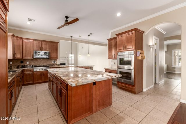 949 E BENRICH Drive, Gilbert, AZ 85295