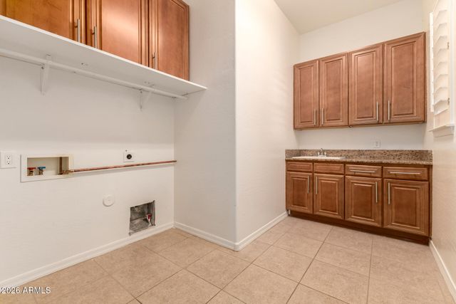 949 E BENRICH Drive, Gilbert, AZ 85295