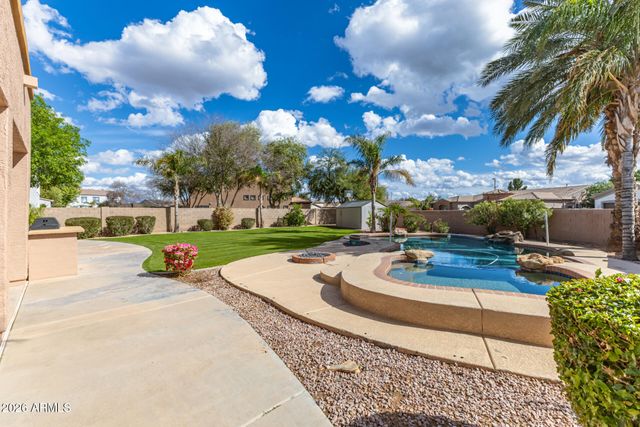 949 E BENRICH Drive, Gilbert, AZ 85295