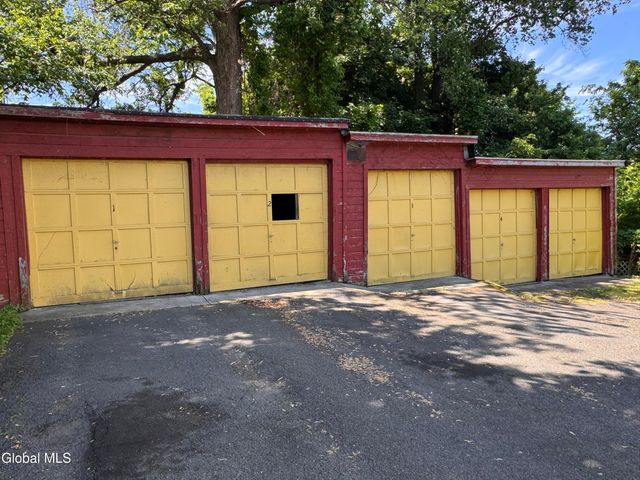 8 John Street, Rensselaer, NY 12144