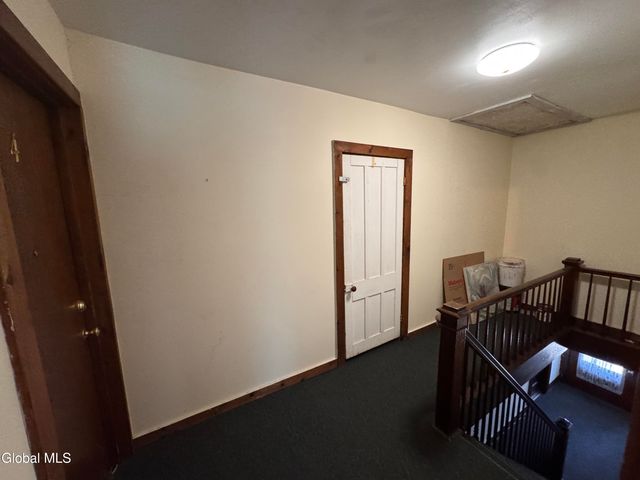 8 John Street, Rensselaer, NY 12144