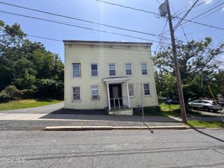 8 John Street, Rensselaer, NY 12144