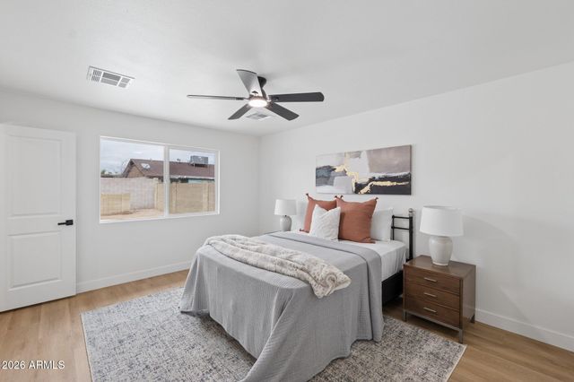 3402 E DAHLIA Drive, Phoenix, AZ 85032