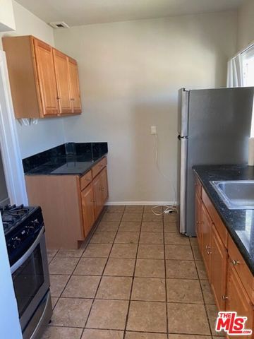 4535 W 11Th Place, Los Angeles, CA 90019