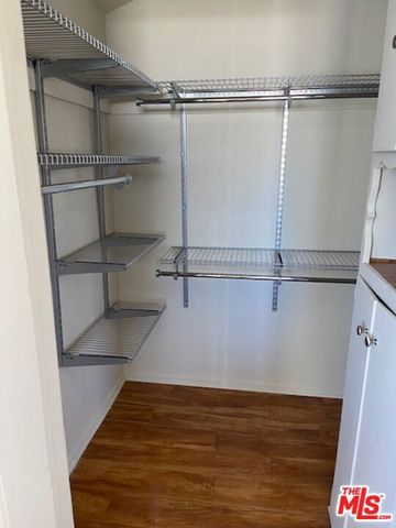 4535 W 11Th Place, Los Angeles, CA 90019