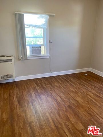4535 W 11Th Place, Los Angeles, CA 90019