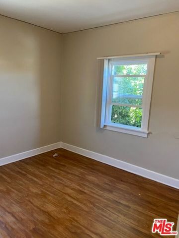 4535 W 11Th Place, Los Angeles, CA 90019
