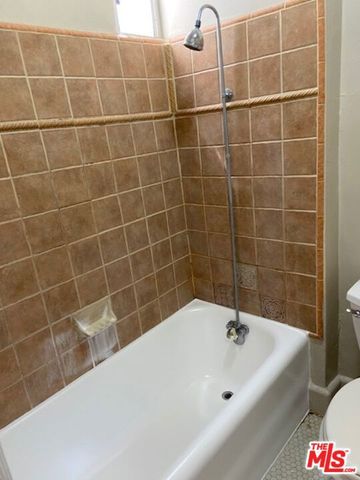 4535 W 11Th Place, Los Angeles, CA 90019