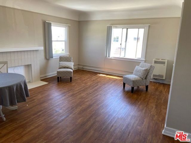 4535 W 11Th Place, Los Angeles, CA 90019