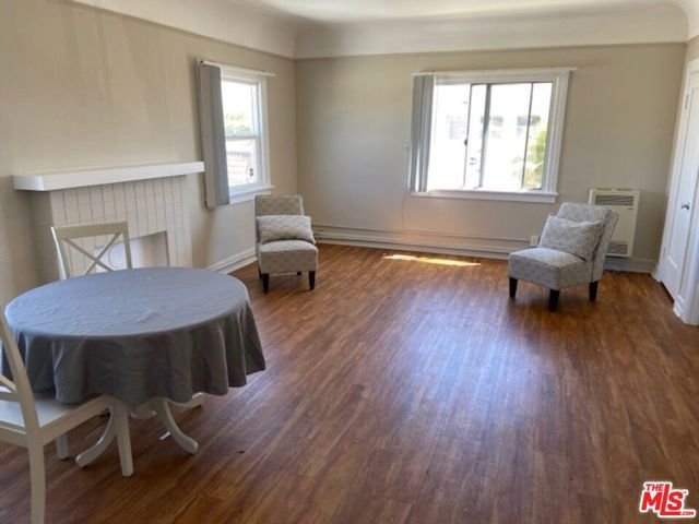 4535 W 11Th Place, Los Angeles, CA 90019