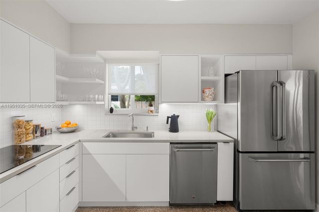 1040 NE 85th St, Miami, FL 33138