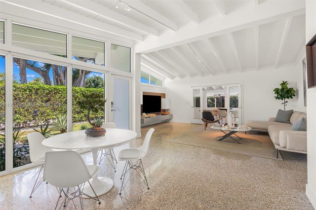 1040 NE 85th St, Miami, FL 33138