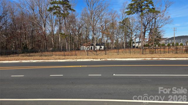 9121 Hutchinson Lane, Charlotte, NC 28216