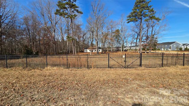 9121 Hutchinson Lane, Charlotte, NC 28216