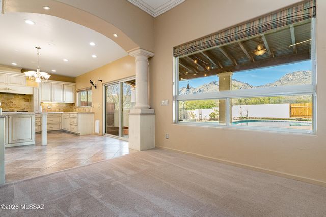 6610 E Circulo Invierno, Tucson, AZ 85750