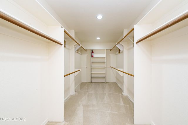 6610 E Circulo Invierno, Tucson, AZ 85750