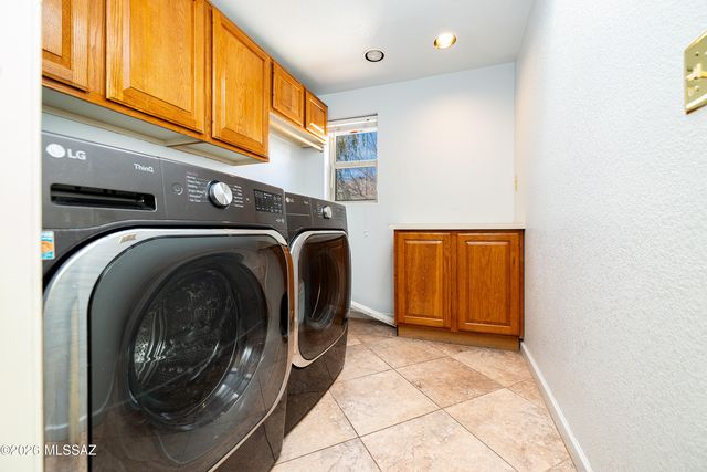 6610 E Circulo Invierno, Tucson, AZ 85750