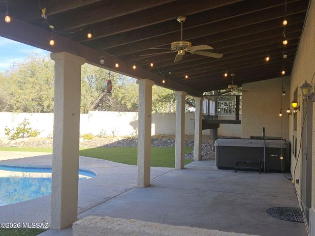 6610 E Circulo Invierno, Tucson, AZ 85750